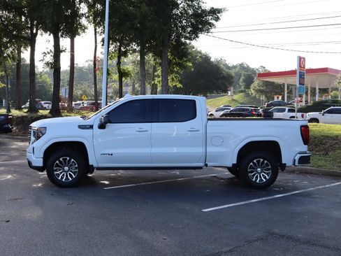 Used 2023 GMC Sierra 1500 AT4 w/ AT4 Premium Package AWD/4WD image 6