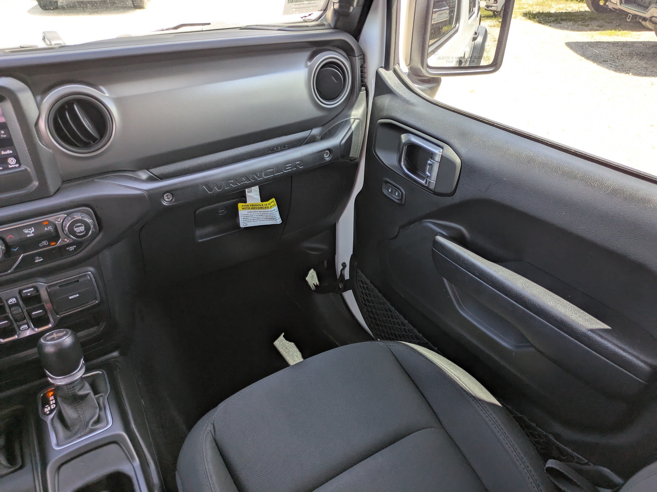 Used 2023 Jeep Wrangler Unlimited AWD/4WD image 15