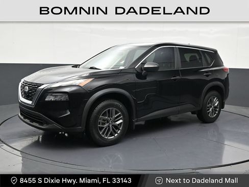 Used 2021 Nissan Rogue S image 1