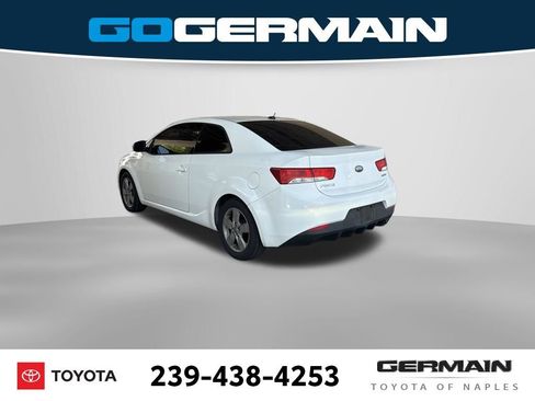 Used 2010 Kia Forte Koup EX image 5