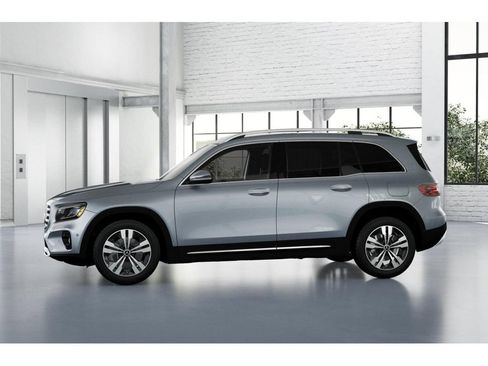 Used 2026 Mercedes-Benz GLB 250 image 35