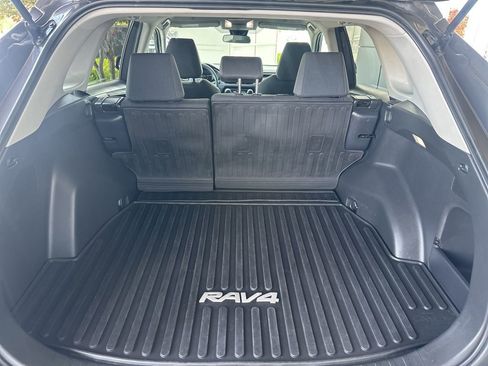 Certified 2023 Toyota RAV4 LE AWD/4WD image 17