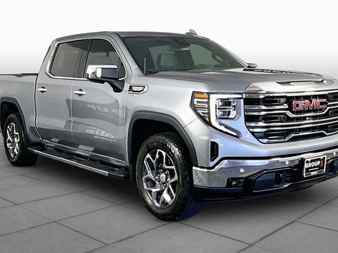 Used 2026 GMC Sierra 1500 SLT AWD/4WD image 4