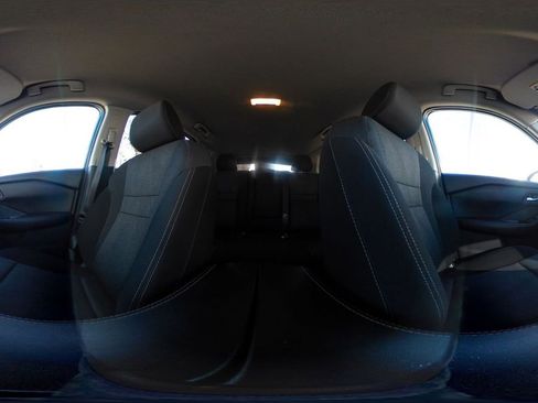 Used 2025 Nissan Rogue SV image 44