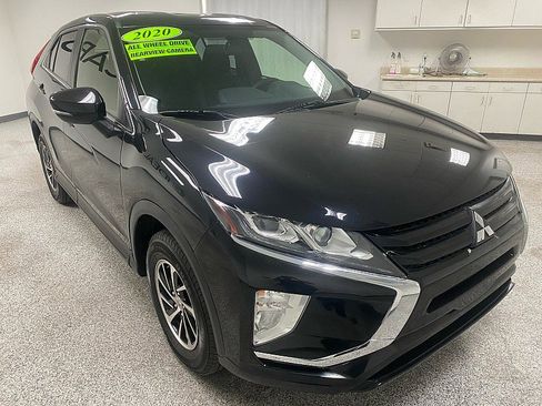 Used 2020 Mitsubishi Eclipse Cross ES image 3