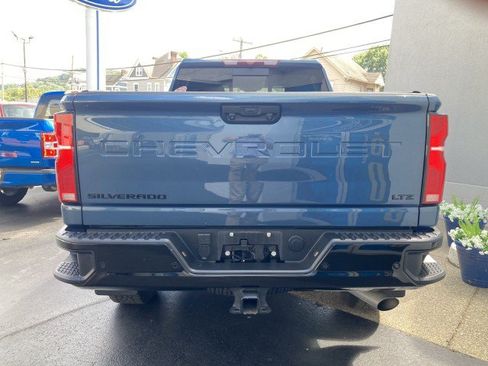 Used 2025 Chevrolet Silverado 2500 LTZ w/ Trail Boss Package AWD/4WD image 6