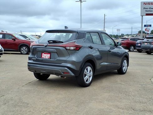 Certified 2025 Nissan Kicks Play S FWD image 18