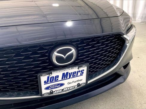 Used 2019 MAZDA MAZDA3 AWD Sedan w/ Preferred Package image 30