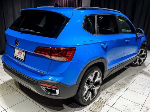 Used 2023 Volkswagen Taos SEL image 12