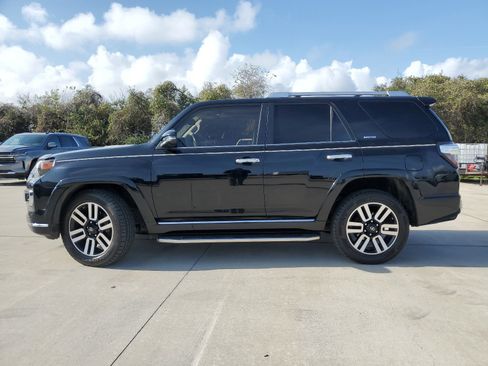 Used 2016 Toyota 4Runner Limited image 8