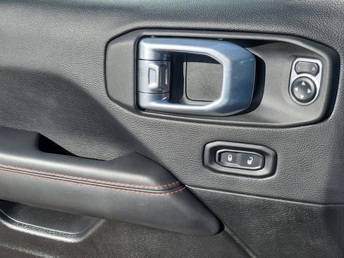 Used 2025 Jeep Gladiator Rubicon image 30