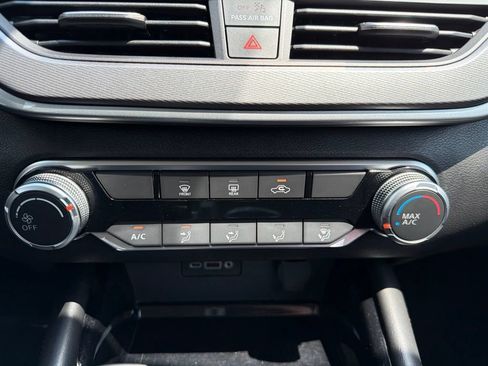 Used 2024 Nissan Altima 2.5 SR AWD/4WD image 32