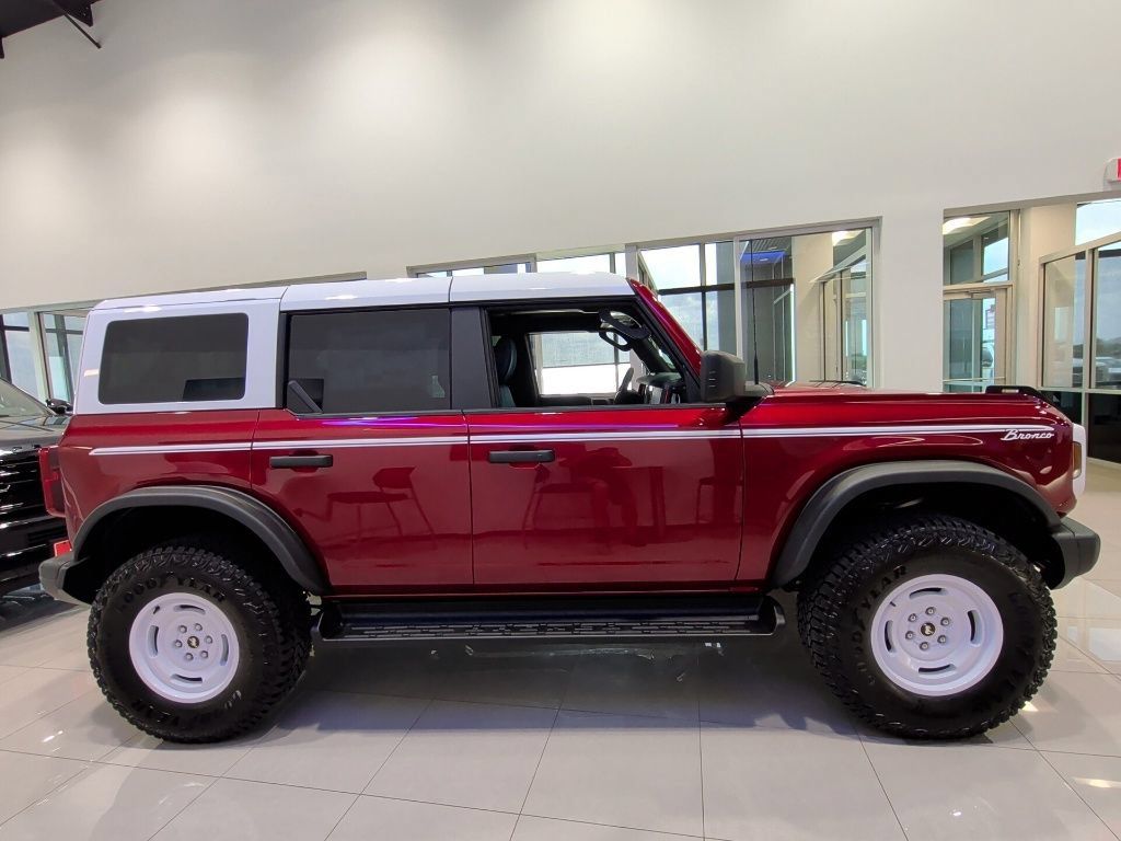 New 2026 Ford Bronco Heritage Edition AWD/4WD image 9