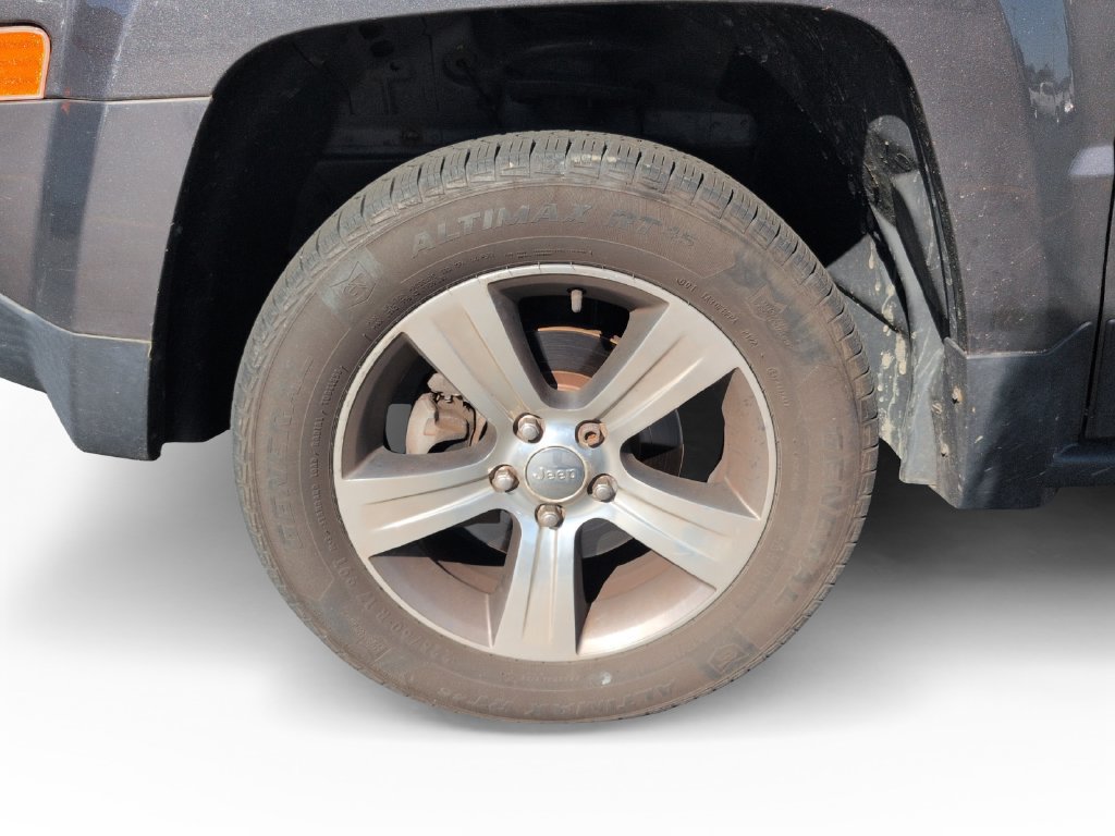 Used 2016 Jeep Patriot High Altitude AWD/4WD image 27