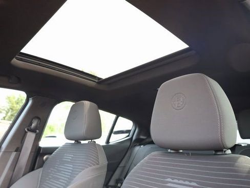 New 2025 Alfa Romeo Tonale image 22