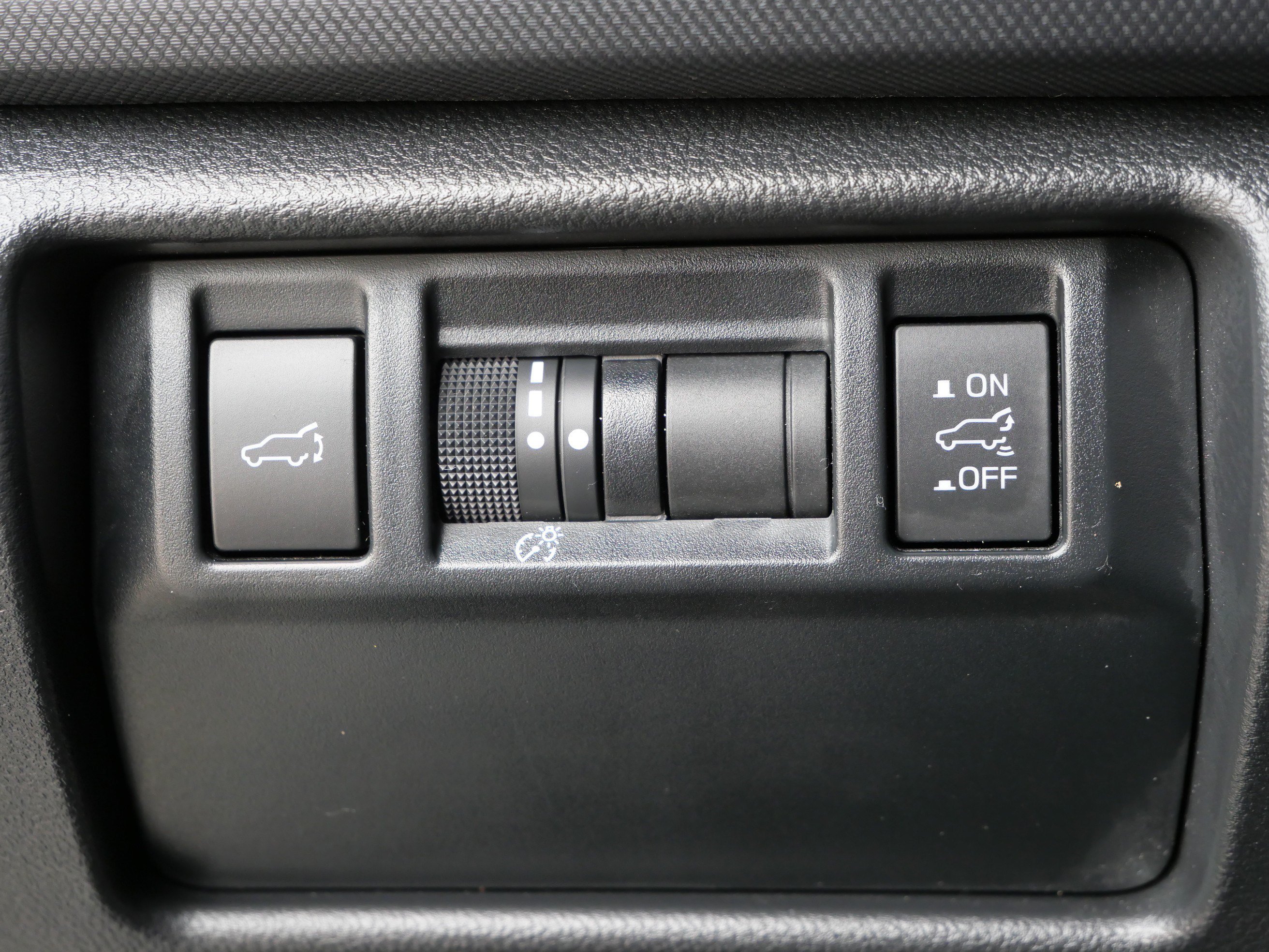 Used 2025 Subaru Forester Premium AWD/4WD image 26