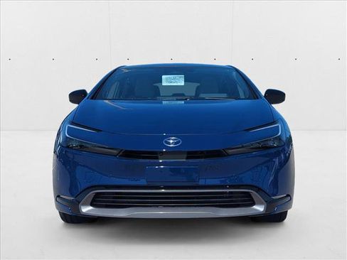 New 2025 Toyota Prius Limited image 6