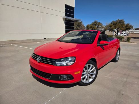 Used 2015 Volkswagen Eos Komfort image 2