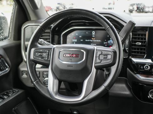 Used 2024 GMC Sierra 1500 SLT image 16