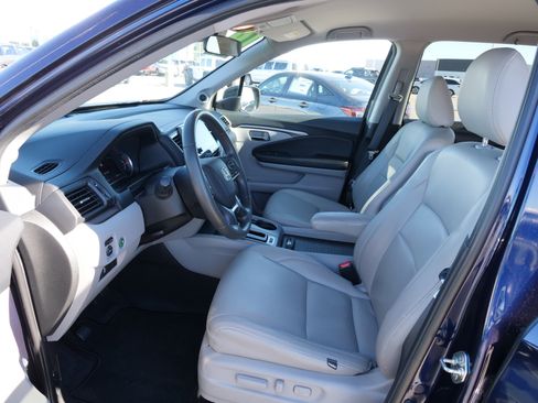 Used 2019 Honda Pilot EX image 16