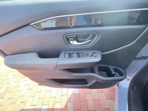 Certified 2023 Honda Pilot Sport image 10
