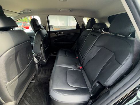 Used 2023 Kia Sportage EX AWD/4WD image 28