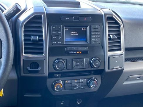 Used 2016 Ford F150 XLT image 10