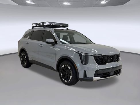 Used 2025 Kia Sorento S w/ Panoramic Sunroof Package FWD image 7