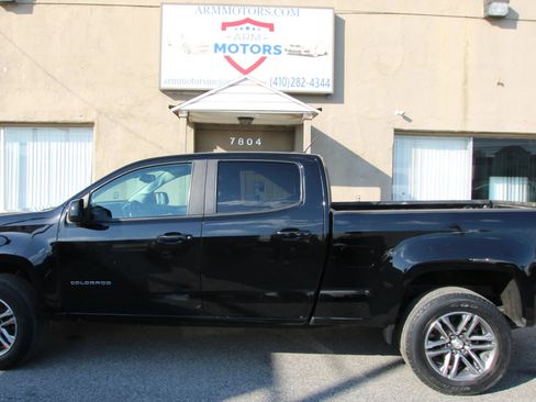 Used 2022 Chevrolet Colorado LT w/ LT Convenience Package image 5