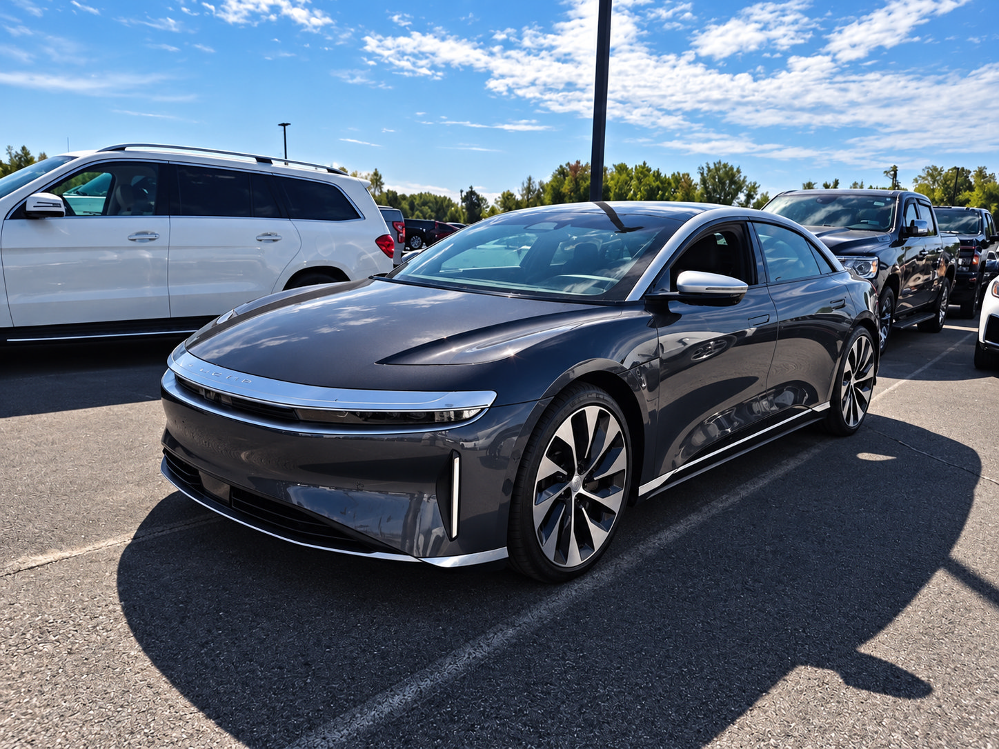 Used 2022 Lucid Air Grand Touring AWD/4WD image 2