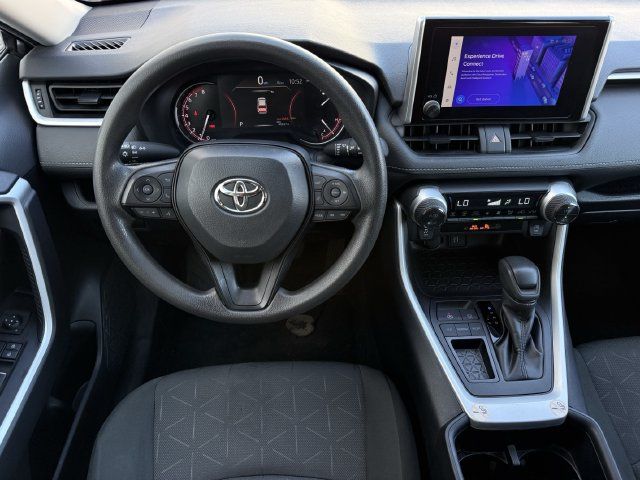Used 2025 Toyota RAV4 XLE FWD image 12