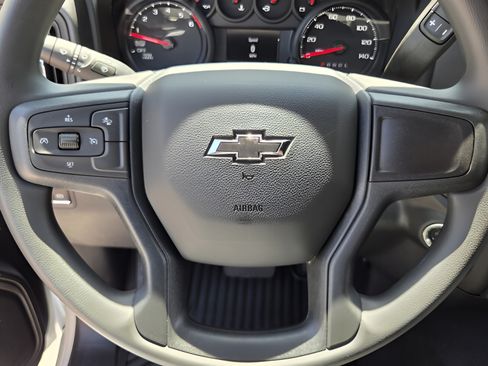 New 2026 Chevrolet Silverado 1500 Custom Trail Boss w/ LPO, Dark Essentials Package AWD/4WD image 22