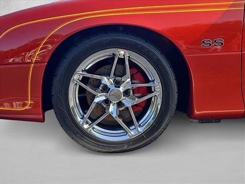 Used 2001 Chevrolet Camaro Z28 w/ SS Performance/Appearance Pkg RWD image 21