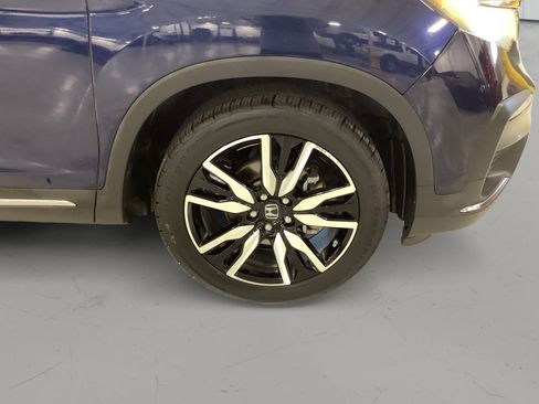 Used 2020 Honda Pilot Touring image 9
