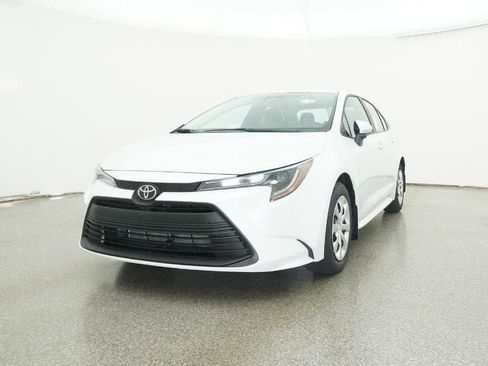 New 2026 Toyota Corolla LE image 32