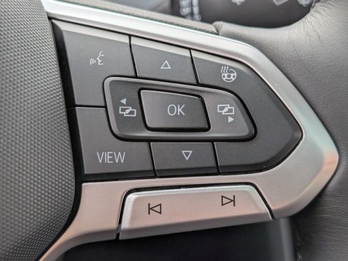 Used 2025 Volkswagen Jetta SEL image 34