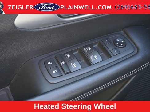 Used 2020 Chrysler Pacifica Touring w/ Advanced Safetytec Group FWD image 33
