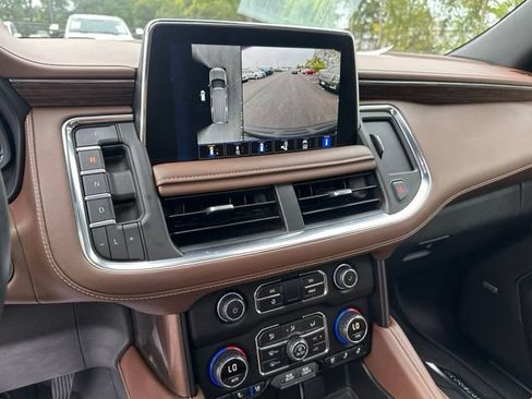 Used 2023 Chevrolet Suburban High Country AWD/4WD image 30
