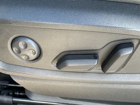 Used 2019 Audi SQ5 Premium Plus w/ Premium Plus Package image 35