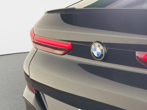 Used 2023 BMW X6 xDrive40i AWD/4WD image 16