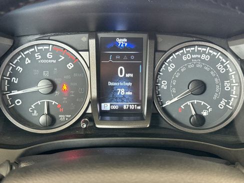Used 2023 Toyota Tacoma TRD Off-Road AWD/4WD image 24
