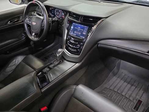 Used 2019 Cadillac CTS V w/ Carbon Fiber Package RWD image 10