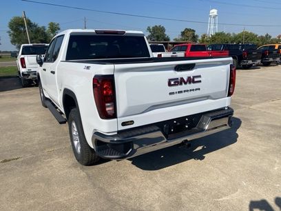 New 2026 GMC Sierra 1500 Pro w/ Pro Value Package