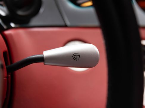 Used 2001 BMW Z8 RWD image 88