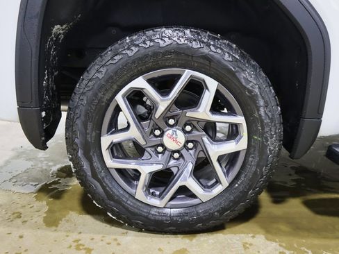 New 2026 GMC Sierra 1500 SLT w/ SLT Premium Plus Package image 29