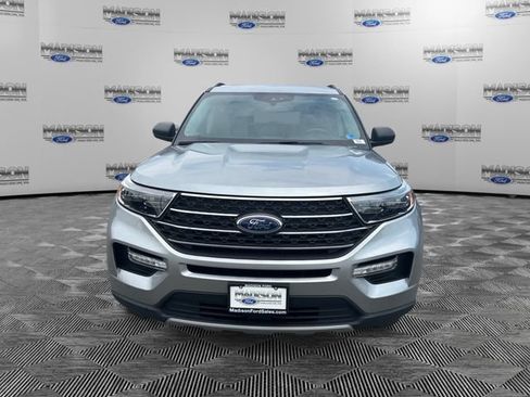 Used 2023 Ford Explorer XLT w/ Equipment Group 202A AWD/4WD image 8