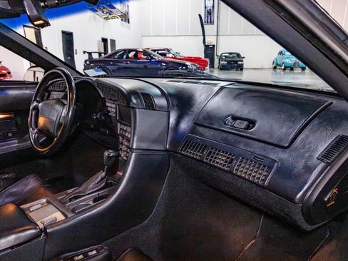 Used 1990 Chevrolet Corvette Coupe RWD image 39