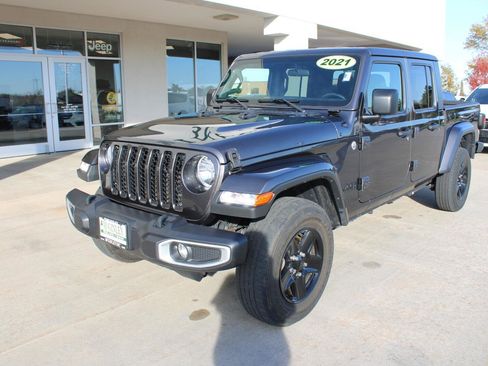 Certified 2021 Jeep Gladiator Sport image 2