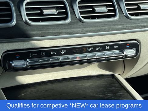 Used 2025 Mercedes-Benz GLE 350 4MATIC image 29