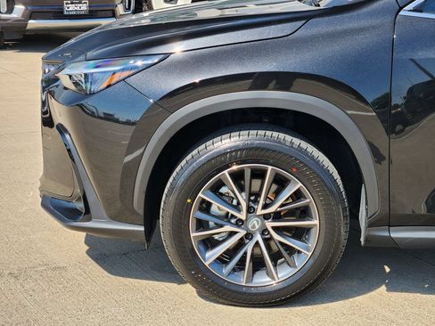 Certified 2026 Lexus NX 350 AWD w/ Accessory Package (Z1) image 7